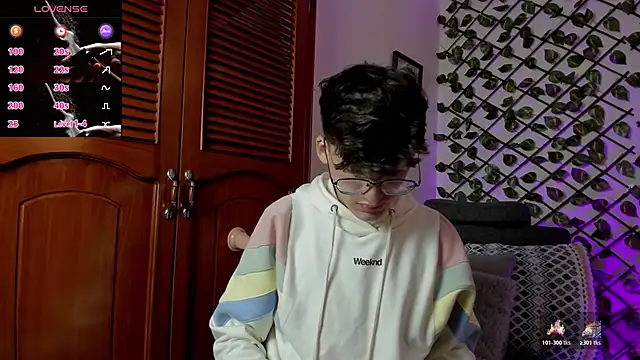 bellmontneon online show from December 2025 11:17:01 AM