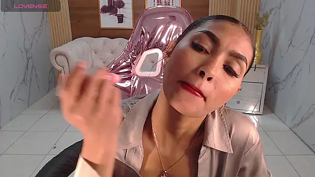 Snapshot of lissandra_s chatting on October 2025 08:46:02 PM lissandra s online show from October 2025 08:46:02 PM