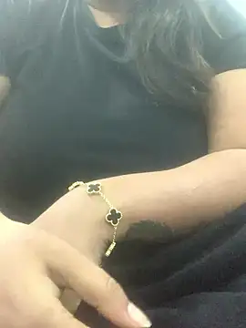 hottyshanaya online show from January 2026 11:02:02 AM