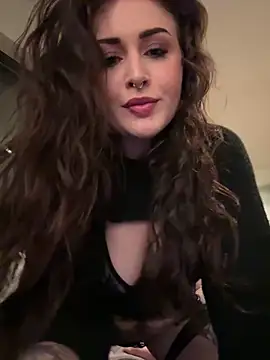 Kristyoff online show from April 2026 07:59:01 PM