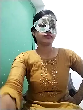 ms-naina online show from December 2025 06:38:01 PM