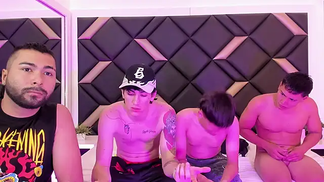 Snapshot of Hot_Threesomee chatting on October 2025 01:14:01 PM Hot Threesomee online show from October 2025 01:14:01 PM