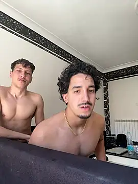 Snapshot of fuck___boyy chatting on May 2026 01:18:01 PM fuck boyy online show from May 2026 01:18:01 PM