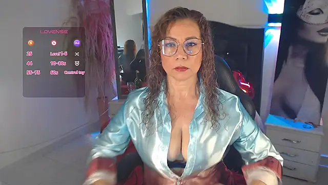 Jademommy  online show from February 2026 08:50:01 PM