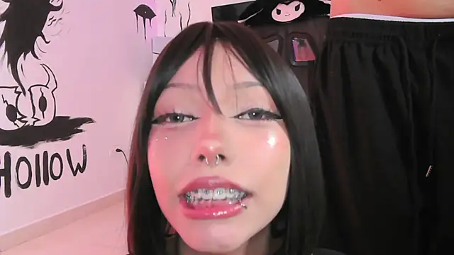 Everlong  online show from October 2025 10:07:01 PM