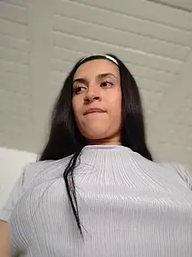 gabii hardy online show from May 2026 05:10:01 PM