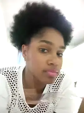 Beauty Luci online show from October 2025 11:49:02 PM