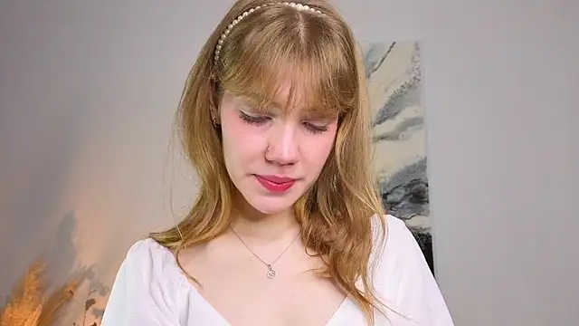 pienaple online show from November 2025 04:04:01 AM