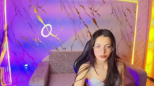 sophiadoll tf online show from September 2025 01:27:01 PM