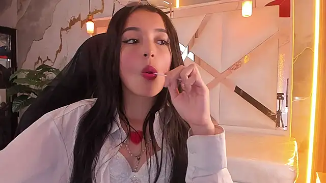 sophiadoll tf online show from February 2026 08:37:02 PM