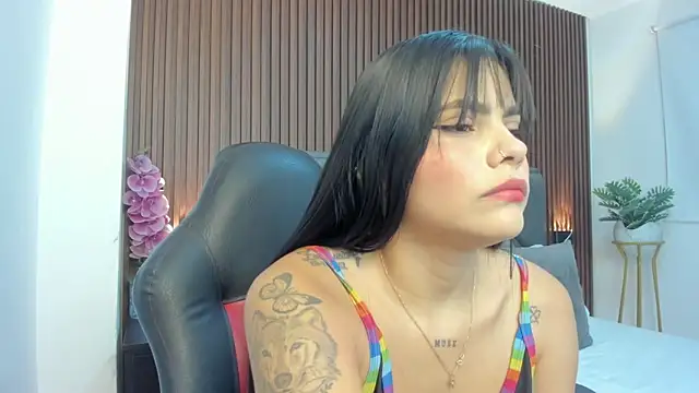 molly lovee  online show from February 2026 07:58:01 PM