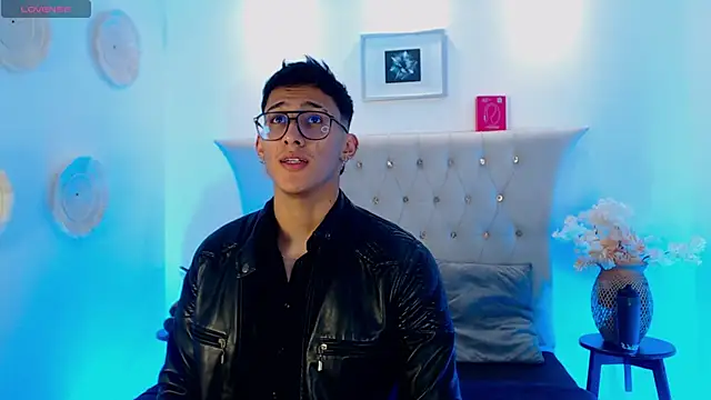 SalvadorFit online show from September 2025 08:47:01 PM