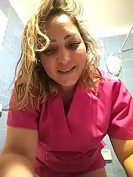 Lunita86 online show from November 2025 02:55:02 AM