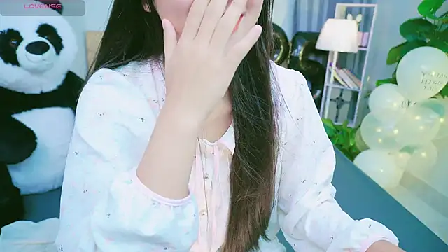 Cherry-26 online show from November 2025 04:14:01 AM