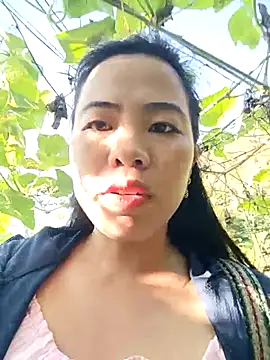 Snapshot of tulipsexy chatting on October 2025 09:51:01 AM tulipsexy online show from October 2025 09:51:01 AM