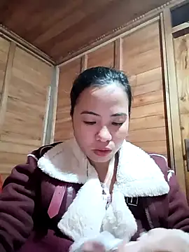 tulipsexy online show from November 2025 01:00:02 PM