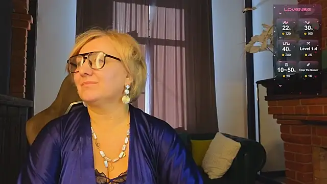 Marta Wils online show from October 2025 03:47:02 AM