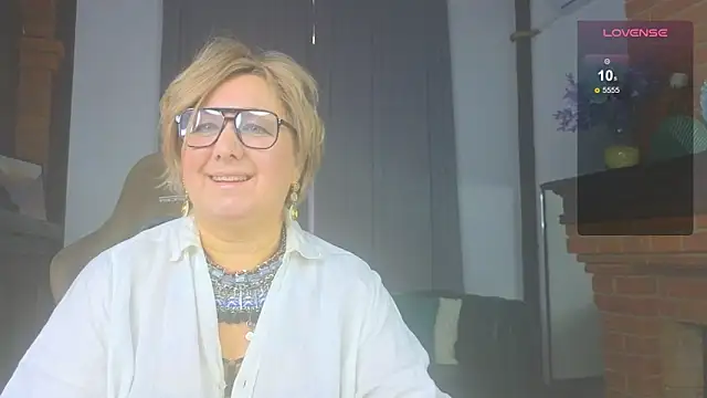 Marta Wils online show from November 2025 03:18:02 AM