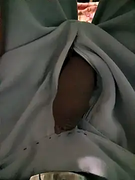 Swati335 online show from December 2025 05:57:02 AM