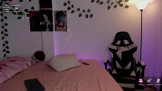 SophiieParkeer online show from November 2025 06:31:02 PM