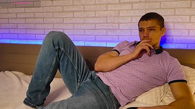 GarettVoss online show from November 2025 06:35:01 AM