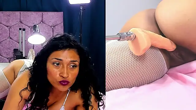 roxana 17  online show from September 2025 12:39:01 PM
