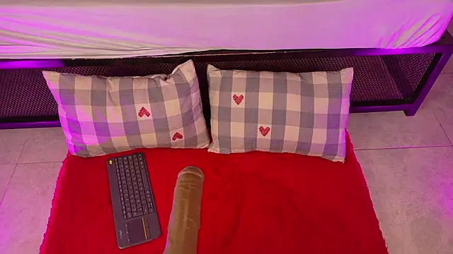 KeendraFox  online show from February 2026 11:11:02 AM