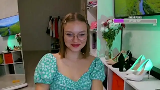 Miss Diamond Maria online show from November 2025 06:29:01 PM