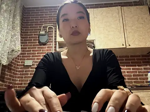 EmmaLeexth online show from September 2025 06:55:02 PM