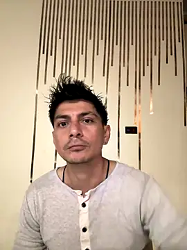 ElNeneJhon online show from September 2025 02:46:02 AM