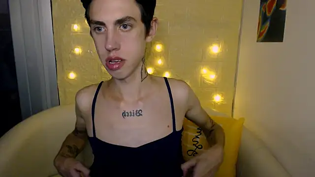 Snapshot of AlexNaughty14 chatting on September 2025 02:52:01 PM AlexNaughty14 online show from September 2025 02:52:01 PM