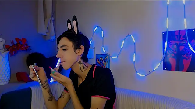 AlexNaughty14 online show from October 2025 08:02:02 AM