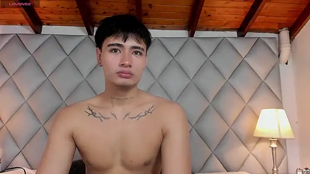 Clement Reyes online show from November 2025 12:38:01 PM