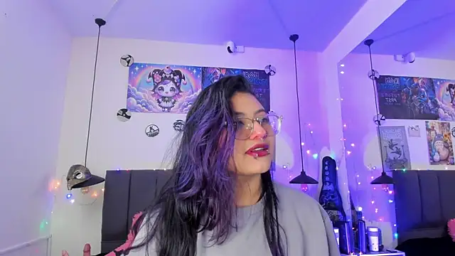 SabrinaV  online show from June 2026 11:19:02 AM