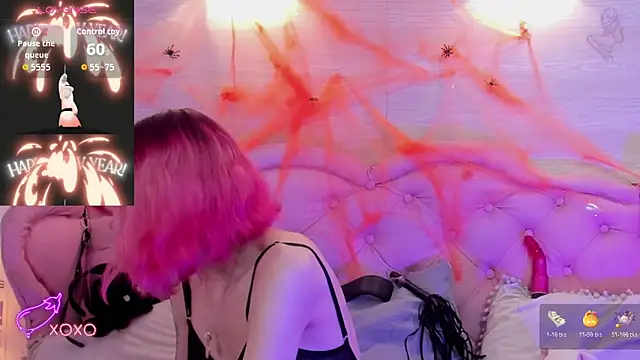 Snapshot of Rossiie_Hunt_ chatting on October 2025 06:30:02 PM Rossiie Hunt online show from October 2025 06:30:02 PM