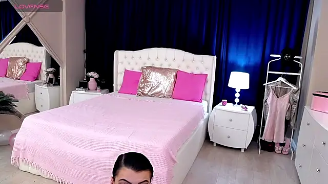 Vanilux Butter online show from October 2025 12:05:01 PM