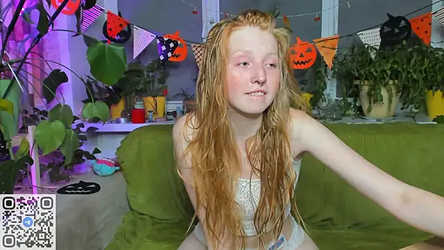 RitaSweety18 online show from October 2025 05:35:02 PM