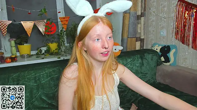 RitaSweety18 online show from October 2025 07:59:01 PM