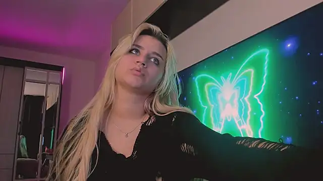 BarbaraSiren online show from September 2025 02:10:01 PM