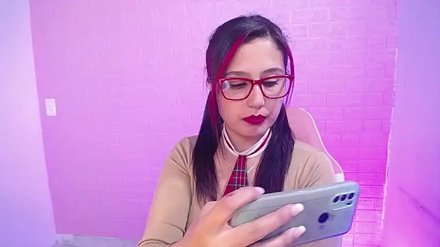 Sara1126  online show from September 2025 04:07:01 AM