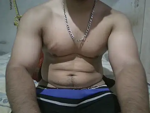Snapshot of Alcee490 chatting on June 2026 01:28:01 AM Alcee490 online show from June 2026 01:28:01 AM