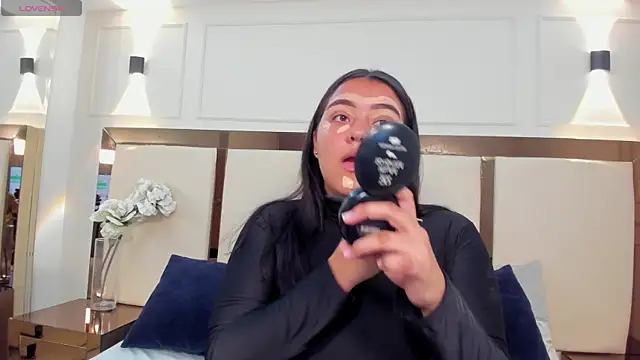 madison monroy online show from September 2025 01:15:01 PM