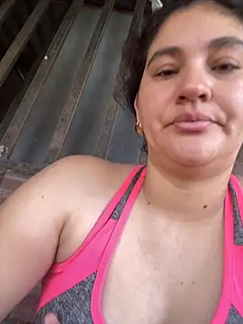 lunasexyhot18 online show from October 2025 04:38:02 PM