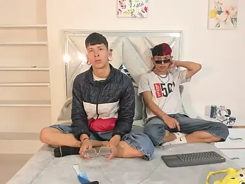 Snapshot of DemianSalvatore chatting on October 2025 05:32:01 PM DemianSalvatore online show from October 2025 05:32:01 PM