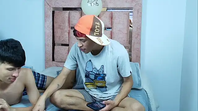 DemianSalvatore online show from December 2025 08:51:01 PM