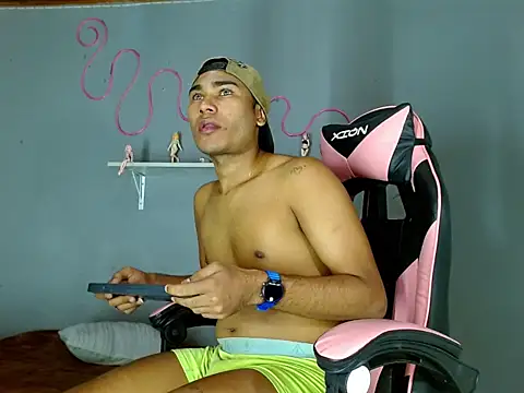 Imperial lust online show from September 2025 05:01:02 AM