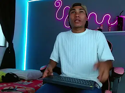 Imperial lust online show from October 2025 10:25:02 PM