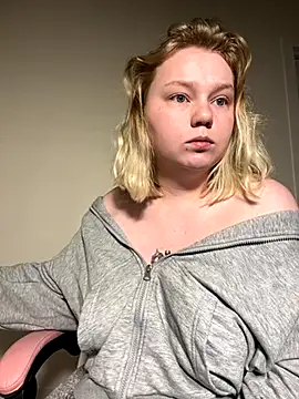 lame cat online show from September 2025 12:01:02 AM