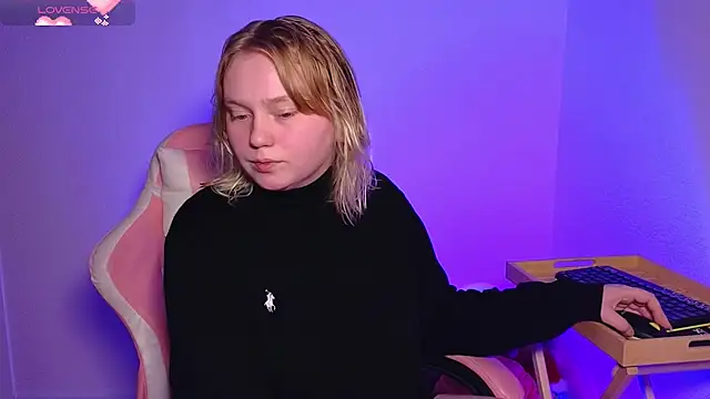 lame cat online show from September 2025 11:31:02 PM