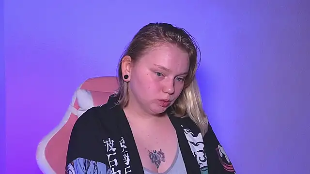 lame cat online show from September 2025 01:10:01 AM